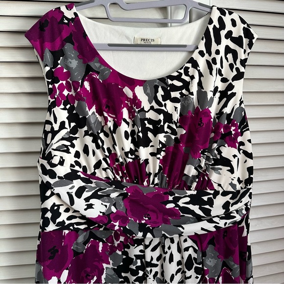 Precis Petite Sz 14 - Beautiful print! - Picture 2 of 4